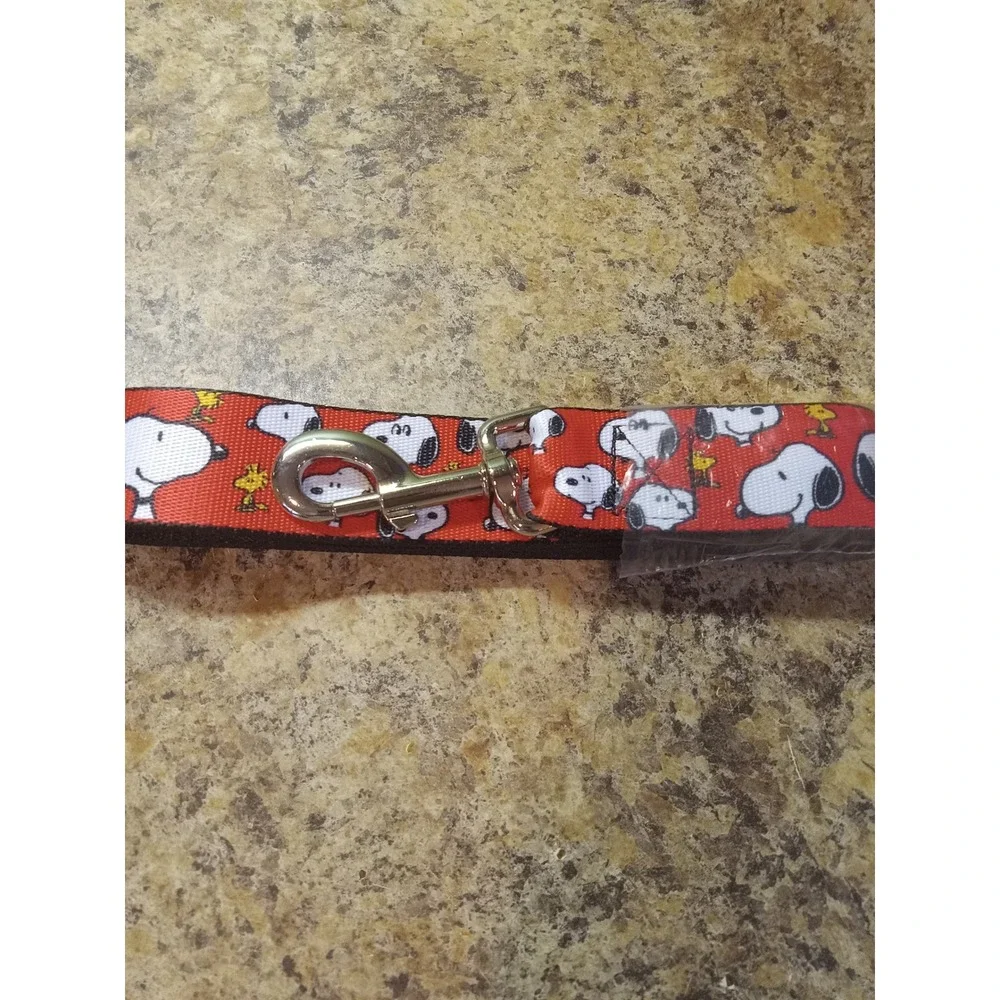 Peanuts Snoopy Woodstock Red Nylon Leash  6ft.Silver Swivel Hook 1 Inch Wide